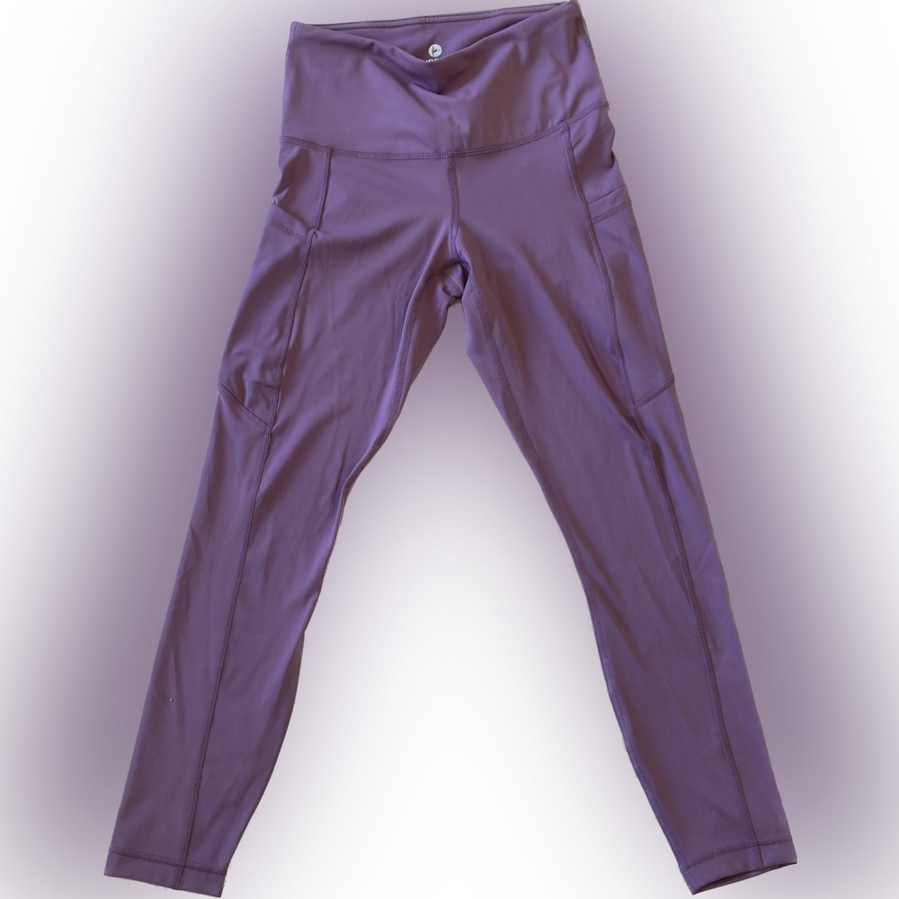 Xs workout tights. Colour is moonlite mauve.